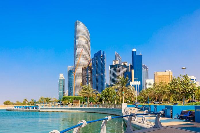 Dubajus - atostogų kryptis, sparčiai populiarėjanti ir lietuvių tarpe.